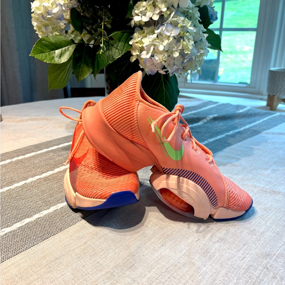 Nike Orange and Green Athletic Shoes with Cushioned Sole